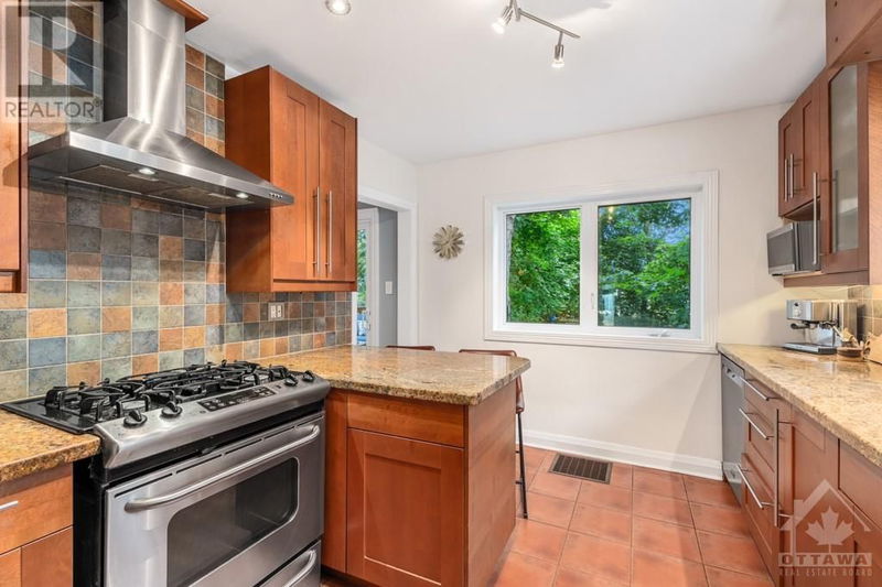 100 NOEL Street  Ottawa, K1M2A5 | Image 10