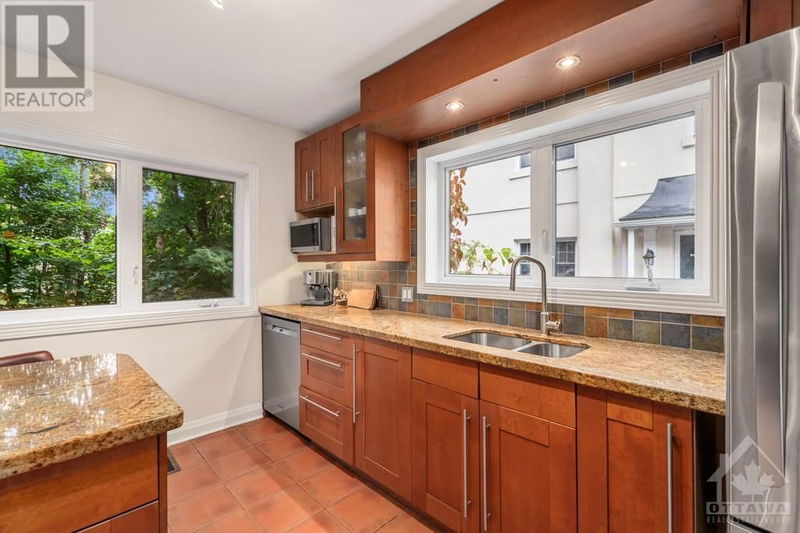 100 NOEL Street  Ottawa, K1M2A5 | Image 11