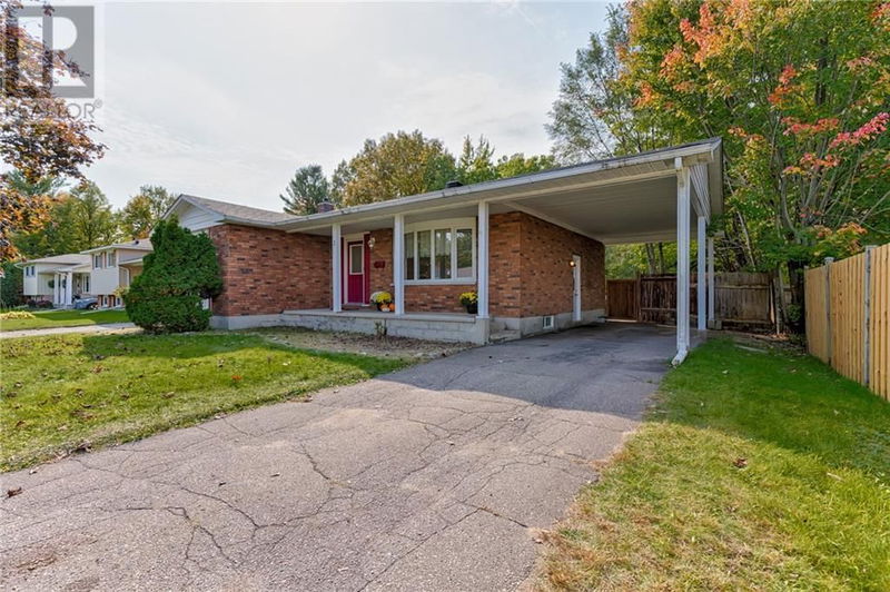 3 PINE Place  Petawawa, K8H2Y7 | Image 2