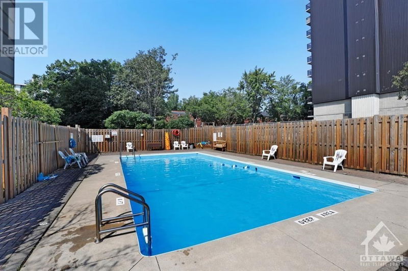  814 - 555 BRITTANY Drive  Ottawa, K1K4C5 | Image 26