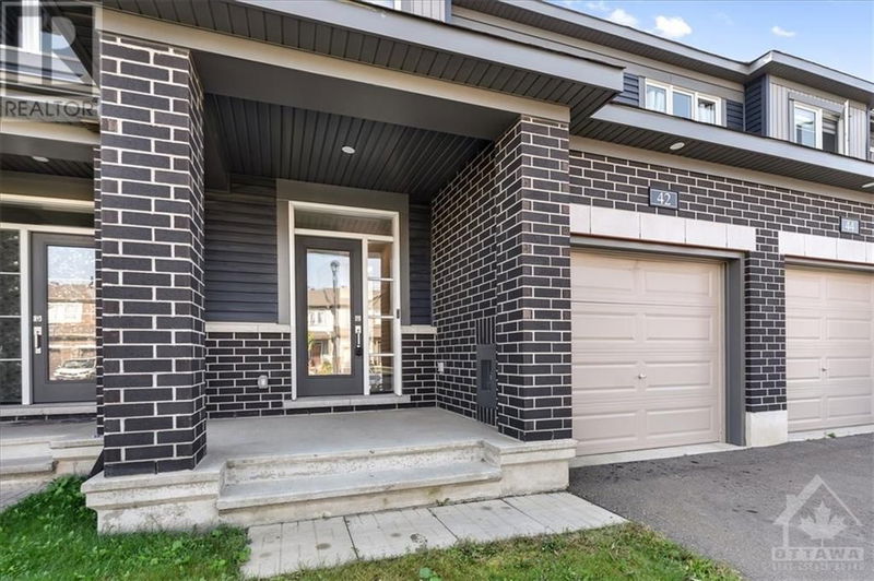 42 GARDENPOST Terrace  Orleans, K4A5H2 | Image 2