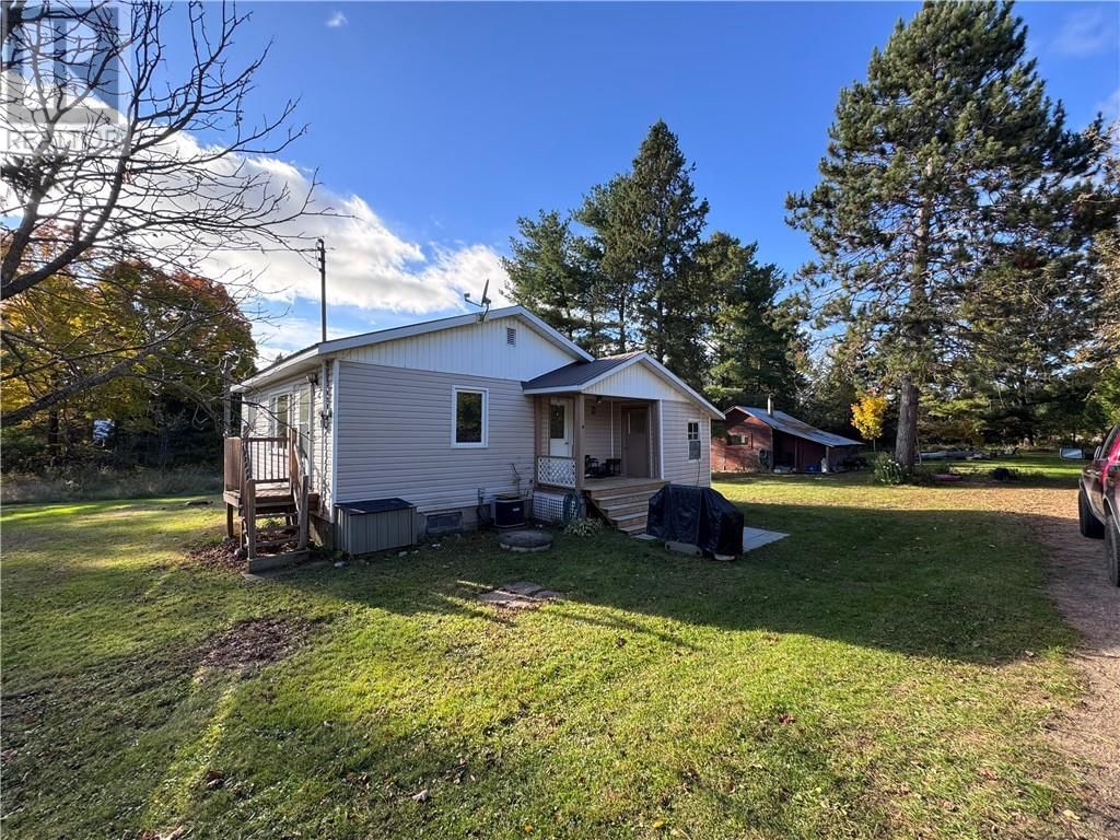 3160 LAKE DORE ROAD Image 19