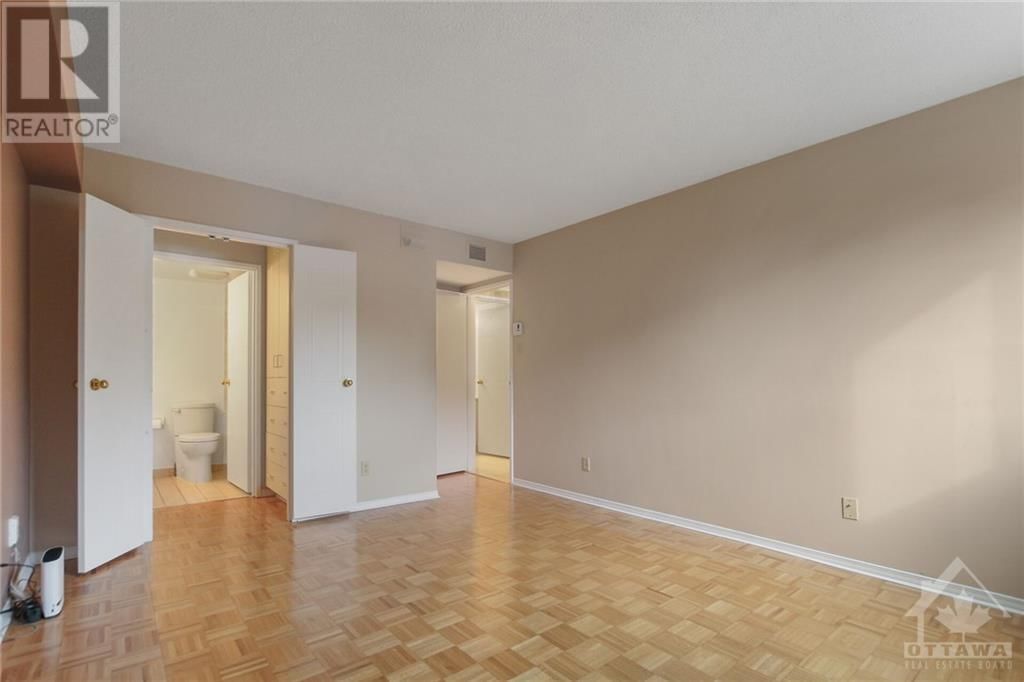 1705 PLAYFAIR DRIVE UNIT#212 Image 13