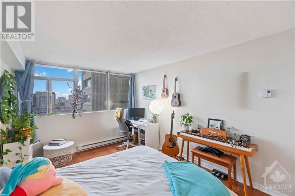 530 LAURIER AVENUE W UNIT#1902 Image 10