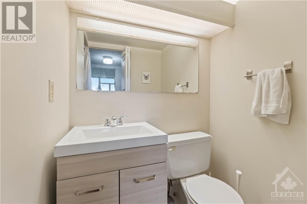 530 LAURIER AVENUE W UNIT#1902 Image 14