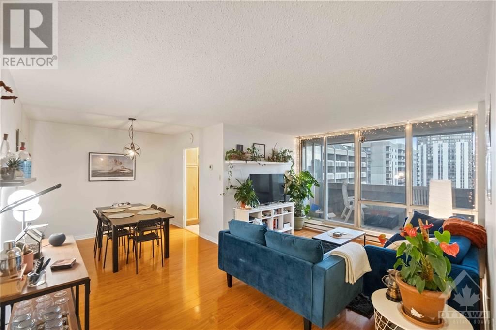 530 LAURIER AVENUE W UNIT#1902 Image 3