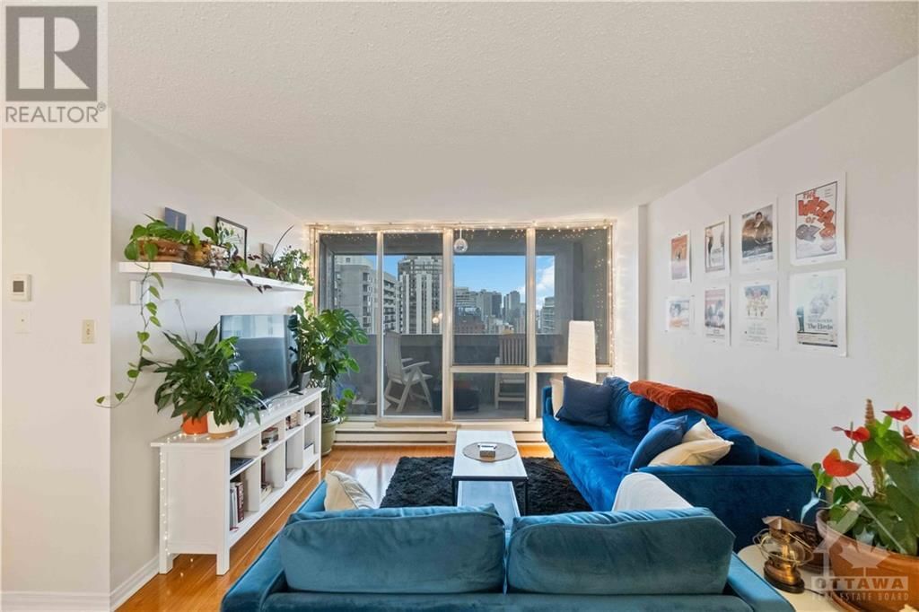 530 LAURIER AVENUE W UNIT#1902 Image 5