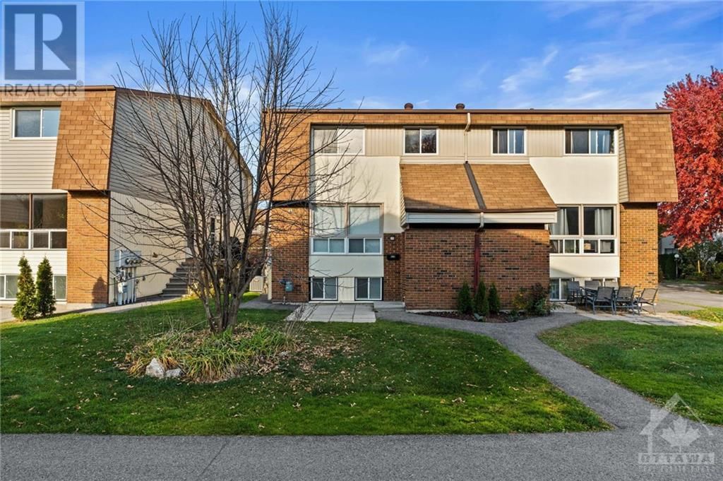 28D FORESTER CRESCENT Image 1