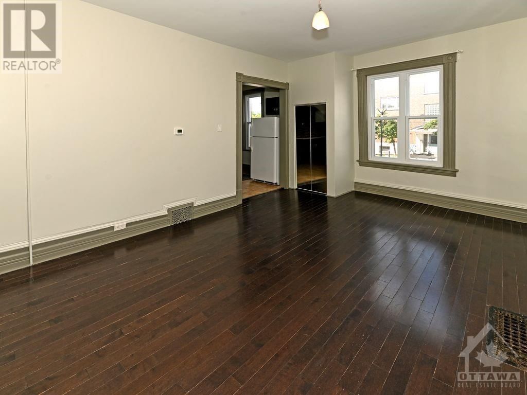 355 BRONSON AVENUE Image 7