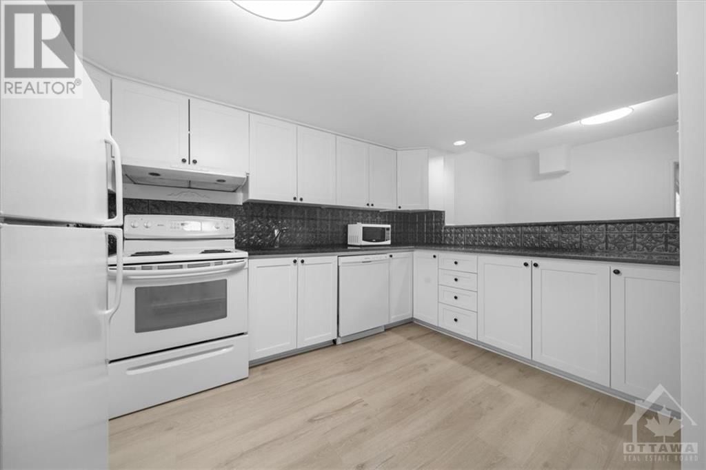 135 UPPER LORNE PLACE UNIT#1 Image 3