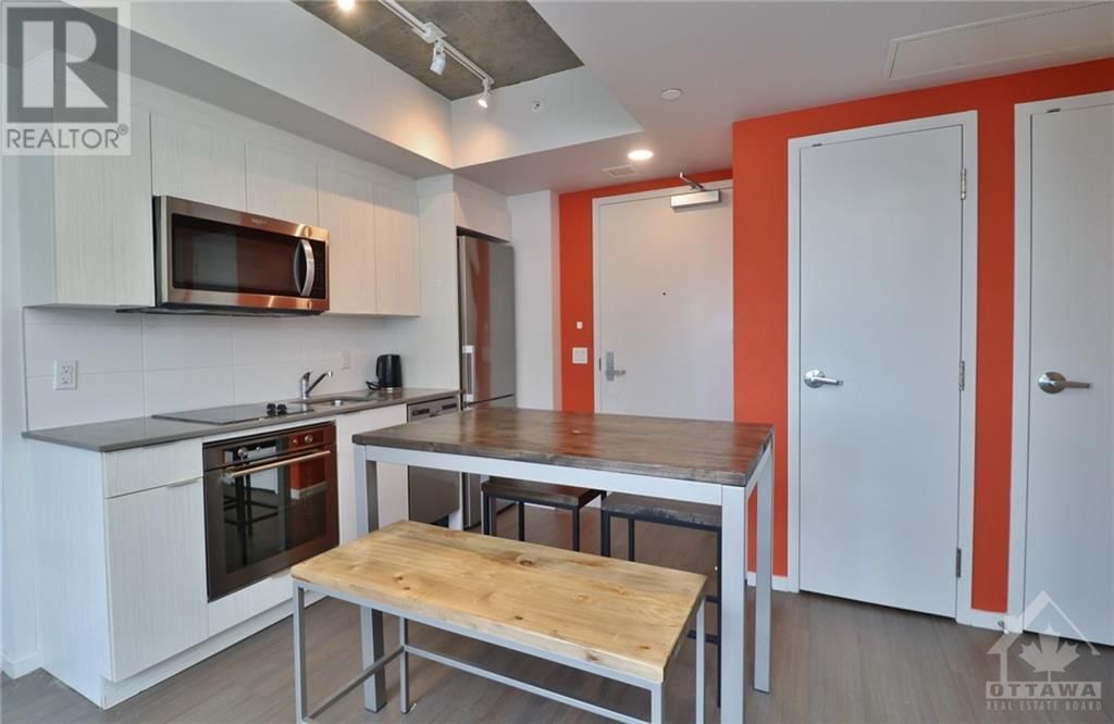 105 CHAMPAGNE AVENUE S UNIT#716 Image 3