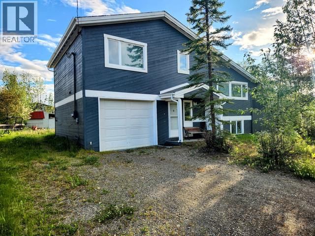 620 YATES CRESCENT, Faro, Yukon Y0B 1K0