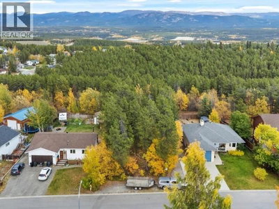 540 GROVE STREET | Whitehorse Yukon | Slide Image Two