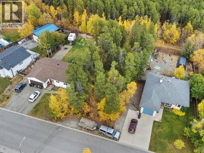 540 GROVE STREET | Whitehorse Yukon | Slide Image Four
