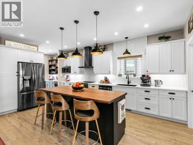 62 MASCOT STREET, Whitehorse, Yukon Y1A 0S4