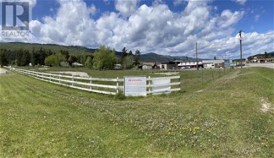 Image #1 of Commercial for Sale at 4329 Yellowhead Highway, Barriere, British Columbia