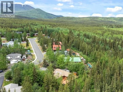 106 CRAG ROAD | Whitehorse Yukon | Slide Image Three