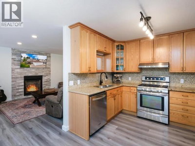 6 CARNELIAN COURT | Whitehorse Yukon | Slide Image Eight