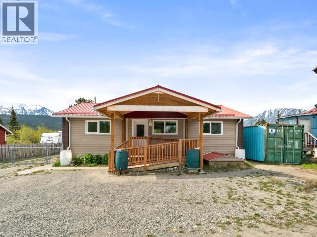 414 TLINGIT AVENUE, Whitehorse South, Yukon Y0B 1B0