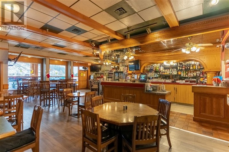 Image #1 of Restaurant for Sale at 305 Brooke Drive, Chase, British Columbia