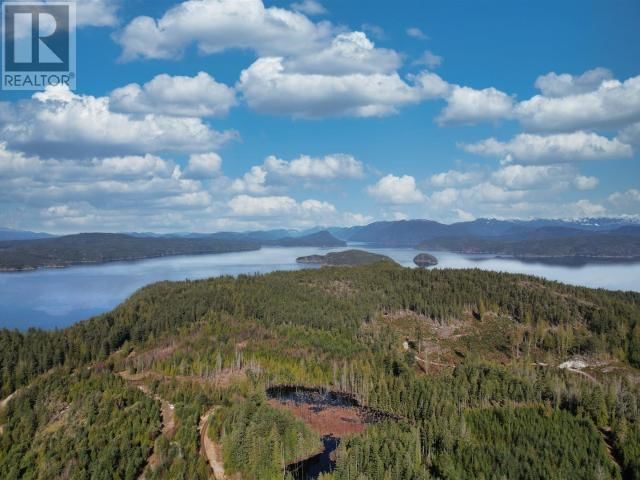 22 SARAH POINT ROAD Image 13