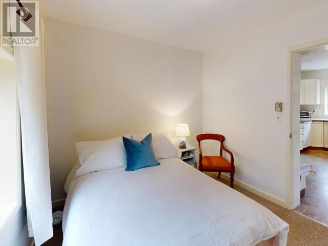 10989 DUNLOP ROAD Image 23