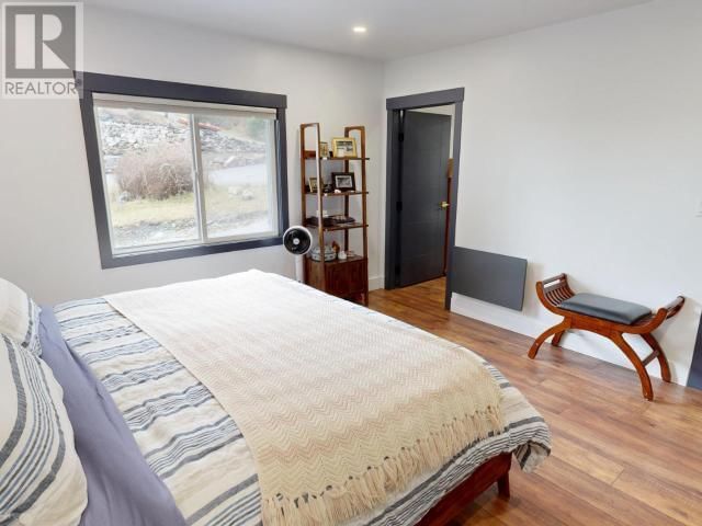 2545 SMELTER AVE Image 18