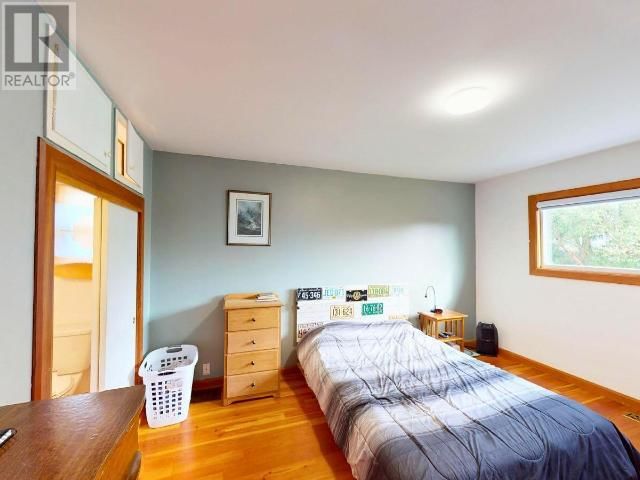 5385 EARL STREET Image 17