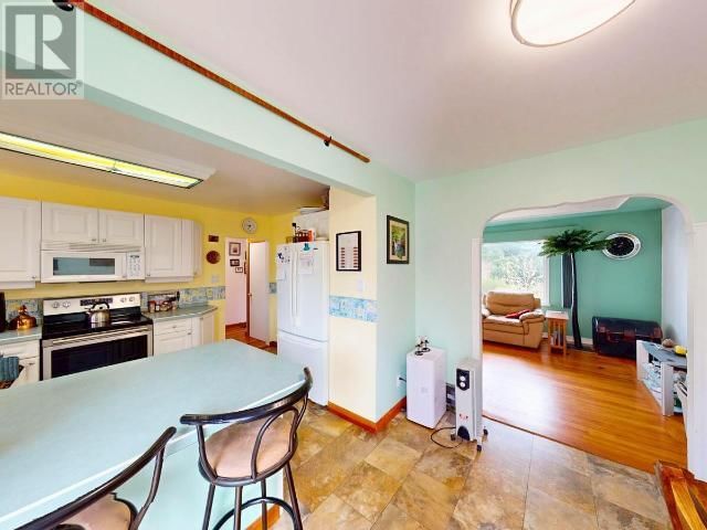 5385 EARL STREET Image 9