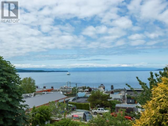 4467 OMINECA AVE Image 1