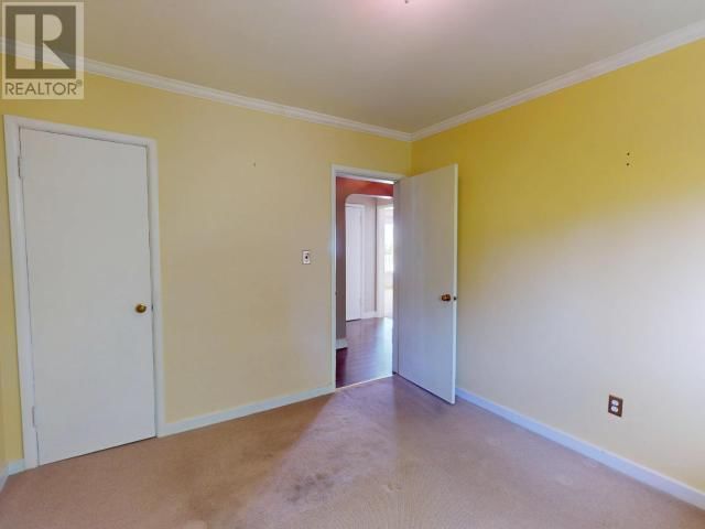 4467 OMINECA AVE Image 16