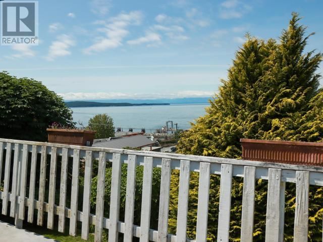 4467 OMINECA AVE Image 34