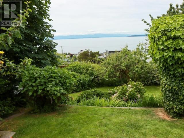 4467 OMINECA AVE Image 49