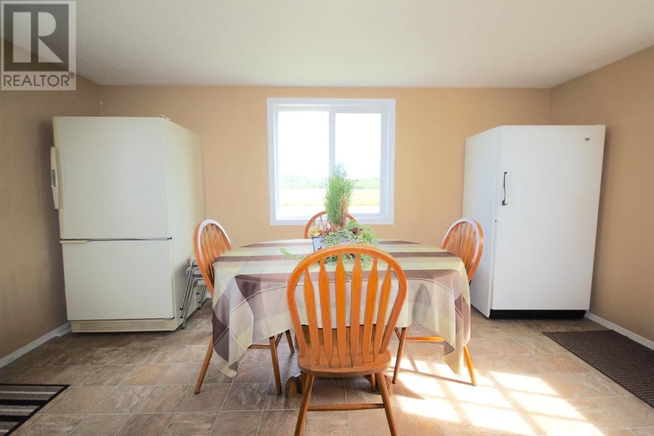Listing Image 16