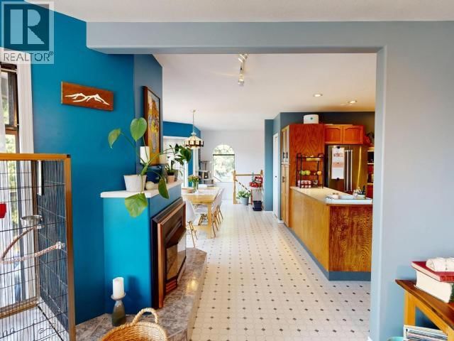 4739 HARVIE AVE Image 11