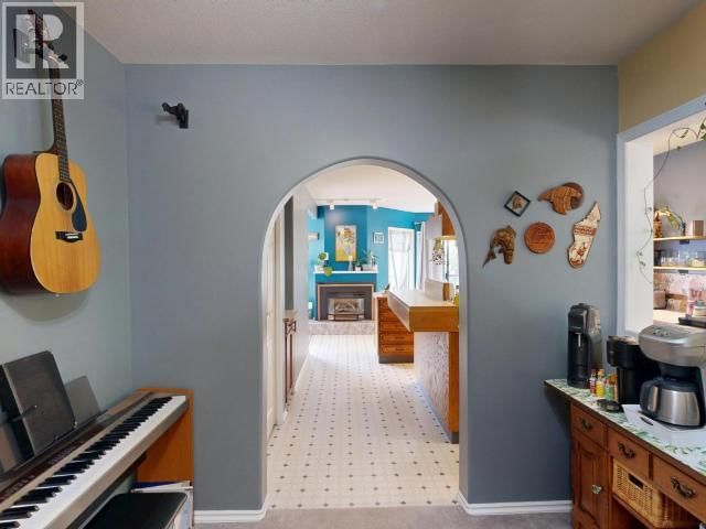 4739 HARVIE AVE Image 17