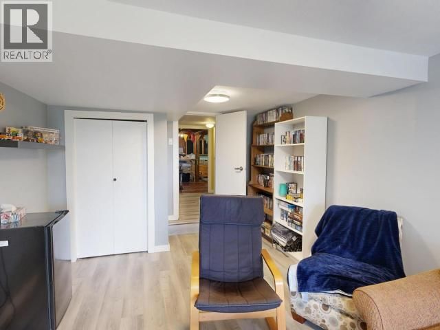 4739 HARVIE AVE Image 33