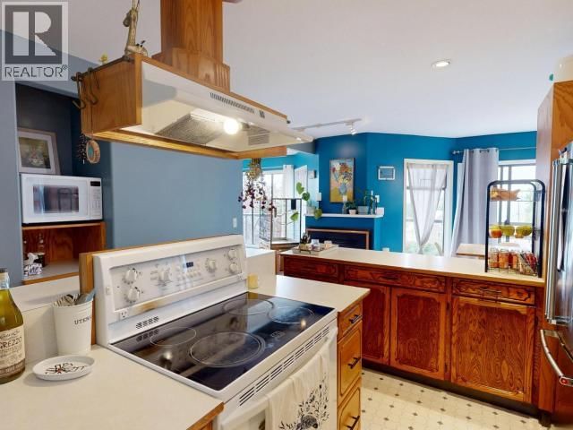 4739 HARVIE AVE Image 9