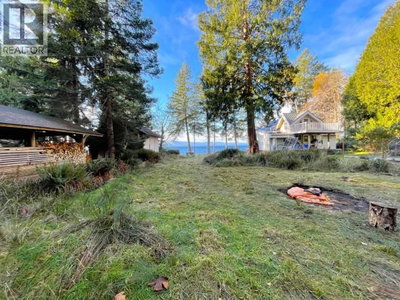 1103 SUNSET TRAIL | Savary Island British Columbia | Slide Image Seven