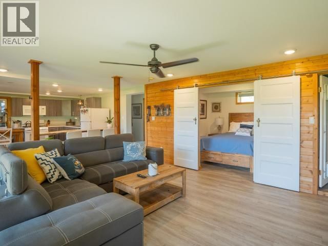 1819 ROBERTS ROAD Image 18