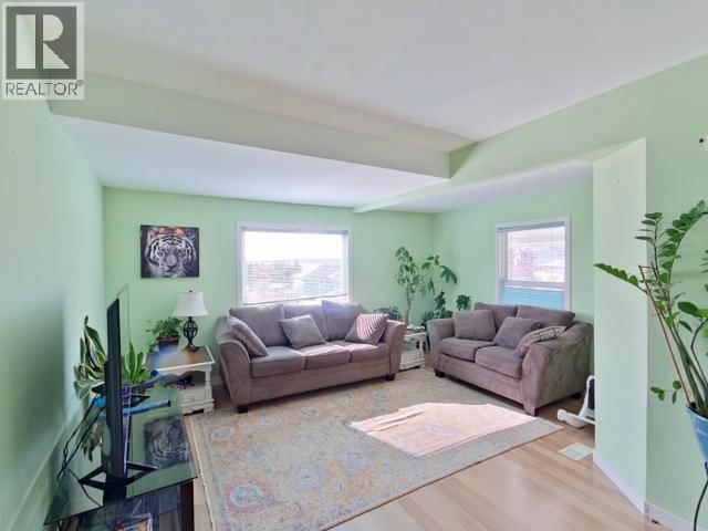 4570 MICHIGAN AVE Image 2