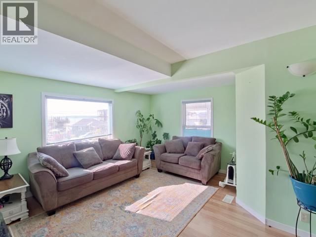 4570 MICHIGAN AVE Image 4