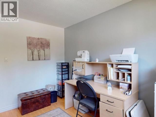 4859 BOWNESS AVE Image 47