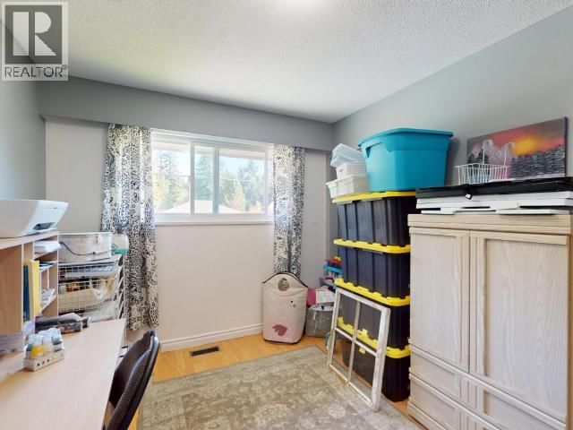 4859 BOWNESS AVE Image 49