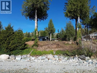 6725 KLAHANIE DRIVE | Powell River British Columbia | Slide Image Seven