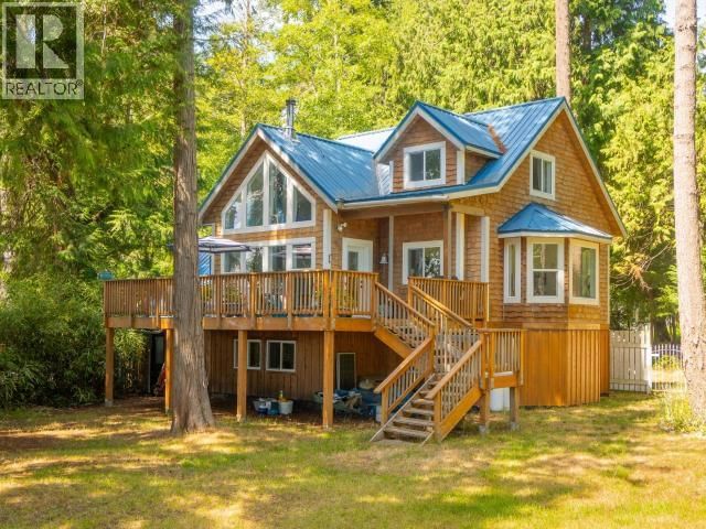 2902 ARBUTUS LANE, Savary Island, British Columbia V0N 2G0