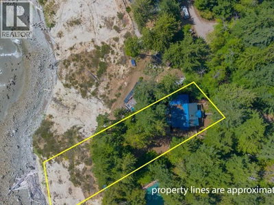 2902 ARBUTUS LANE | Savary Island British Columbia | Slide Image Five