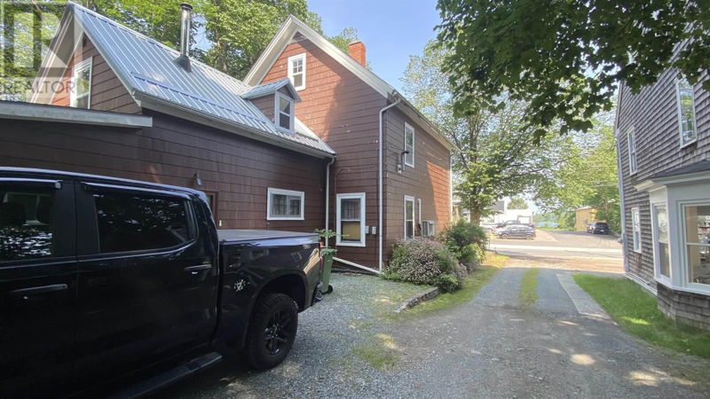 Image #1 of Restaurant for Sale at 343 Main Street, Liverpool, Nova Scotia