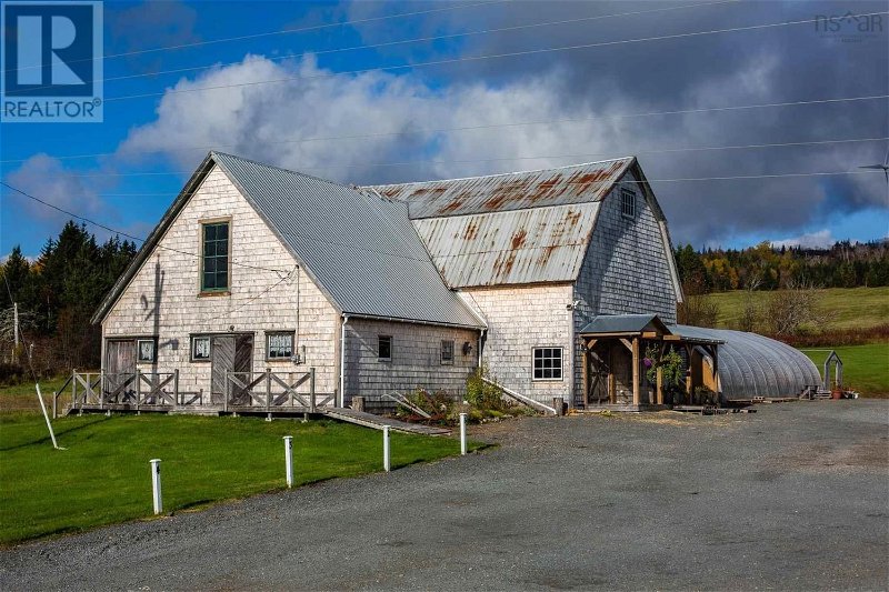 Image #1 of Business for Sale at 1817 Highway 205|baddeck, Baddeck Bay, Nova Scotia