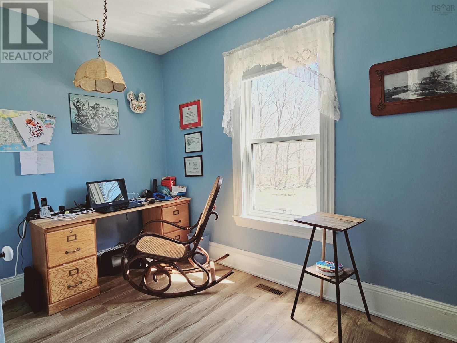 141 RIVER HEAD ROAD Image 10